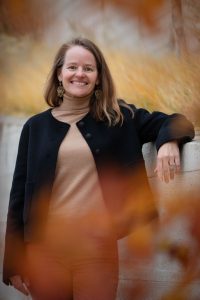 Headshot of Alexandra Ponette-Gonzolez.