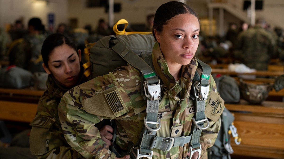 Women veterans weathered pandemic lockdowns better than men