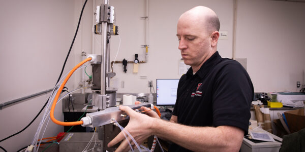 Measuring ‘creep’ in materials under extreme conditions