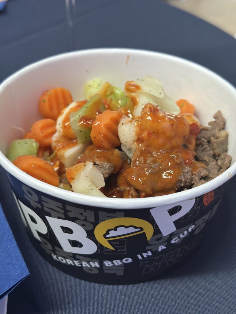 Campus dining changes include extended hours and a staff meal plan – @theU