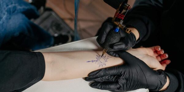 Melanoma less common in individuals with several tattoos