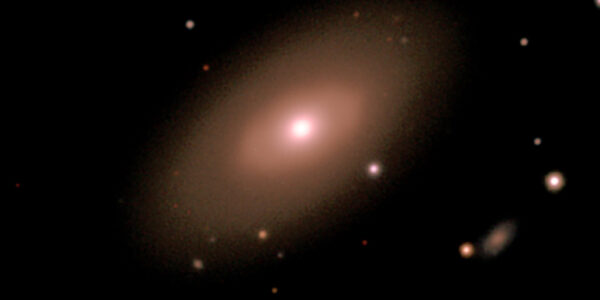 NASA’s Chandra finds small galaxies buck the black hole trend