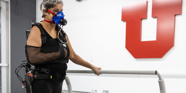 U engineers demonstrate lightweight ‘exoskeleton’ that helps stroke survivors walk